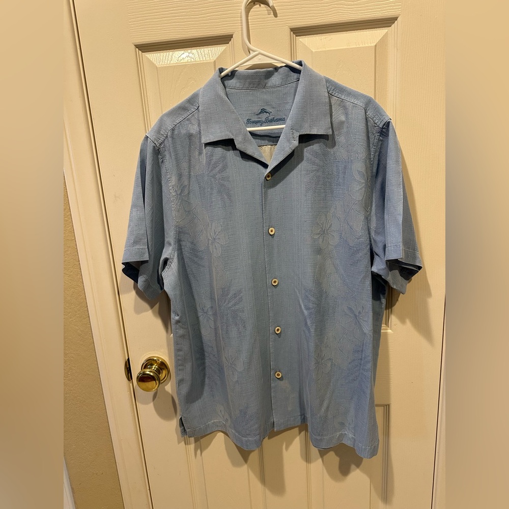 Tommy Bahama Men's Light Blue Floral Shirt